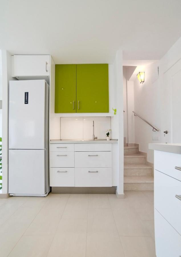 Апартаменты Tranquil Duplex In Sitges, Barcelona,Sea Views, Parking, Terrace Экстерьер фото