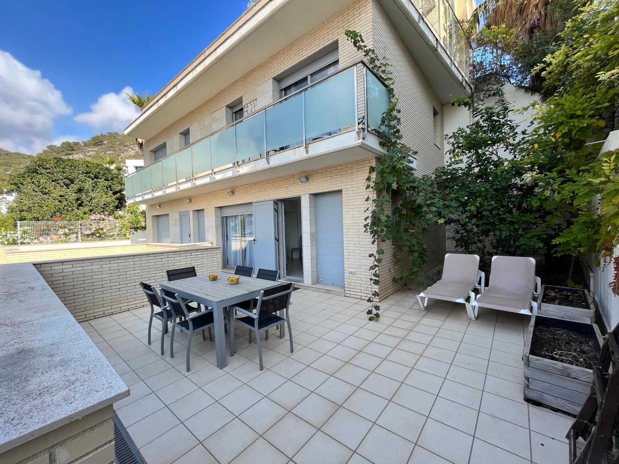 Апартаменты Tranquil Duplex In Sitges, Barcelona,Sea Views, Parking, Terrace Экстерьер фото